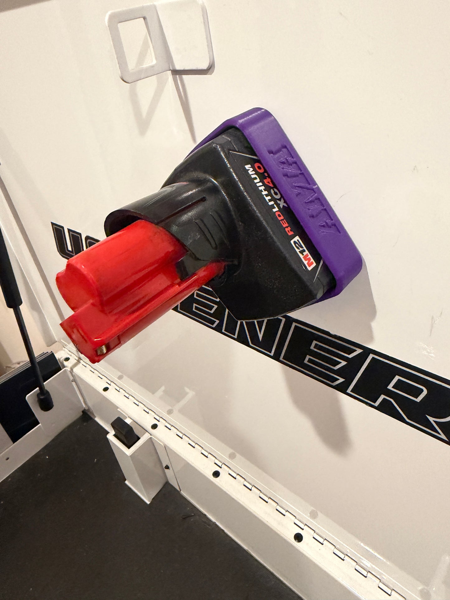 AMA Magnetic Battery Cover Milwaukee M12 XC/High Output